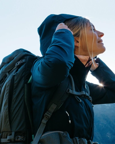 Trekland blog - Ako sa obliecť na jesenn&uacute; turistiku? Spr&aacute;vne vrstvenie